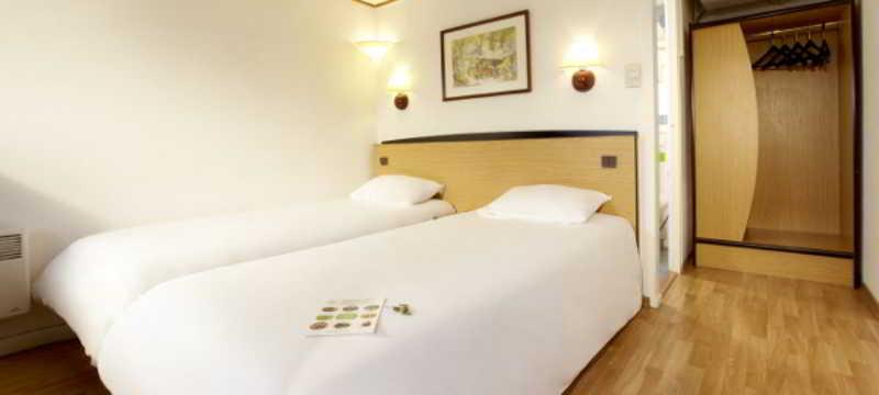 Hotel De La Briere Trignac Eksteriør billede