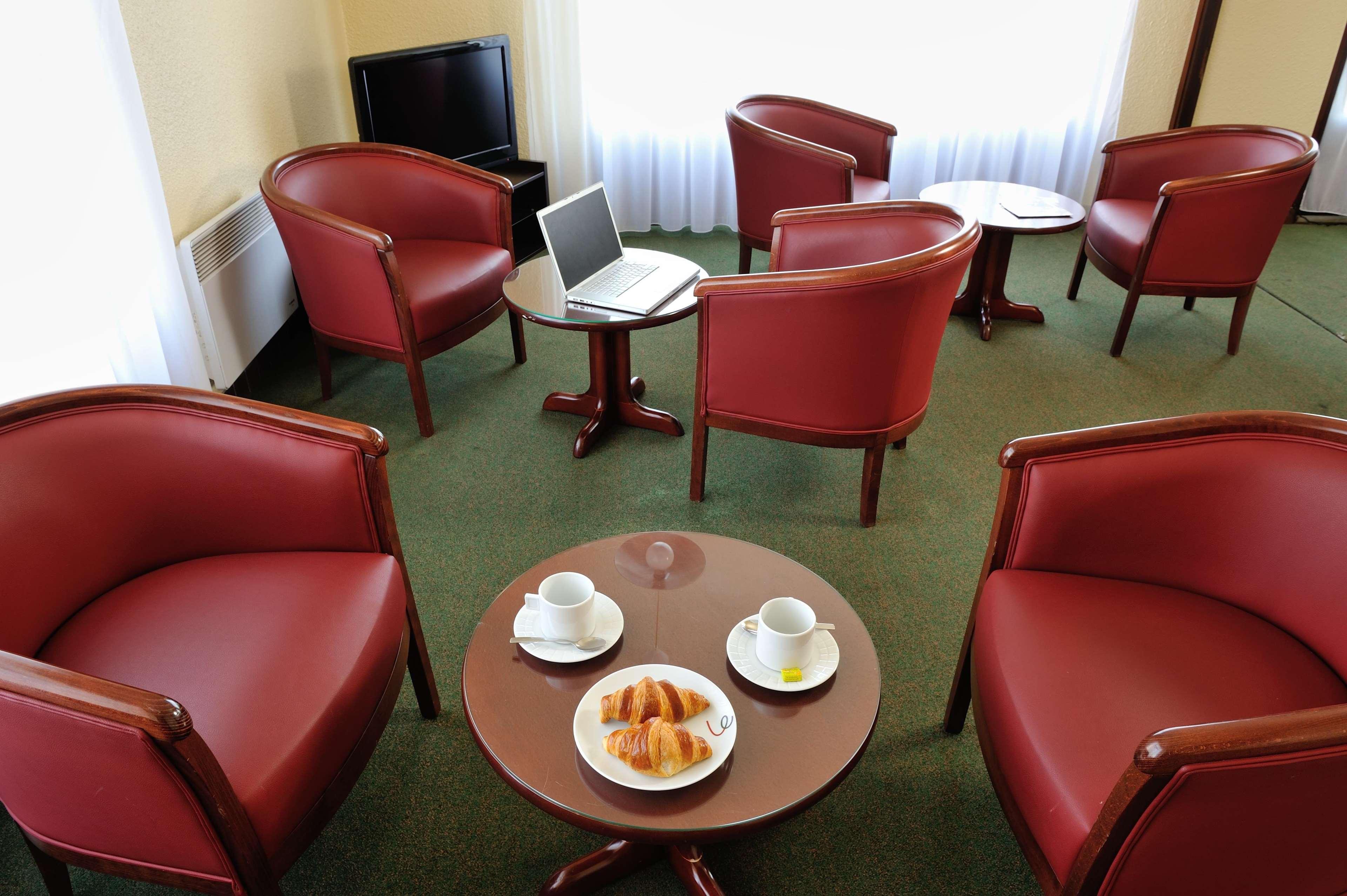 Hotel De La Briere Trignac Eksteriør billede