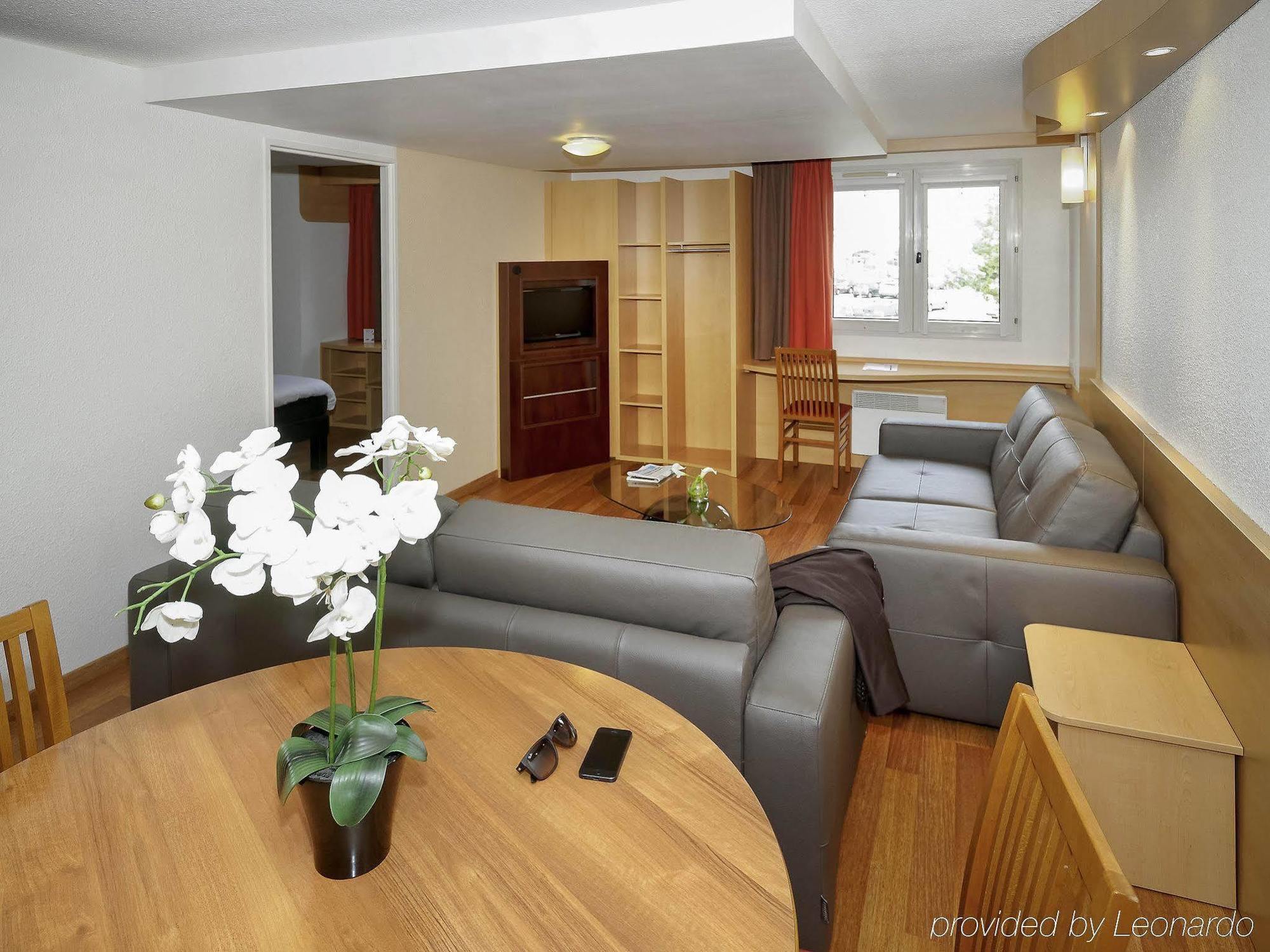 Hotel De La Briere Trignac Eksteriør billede