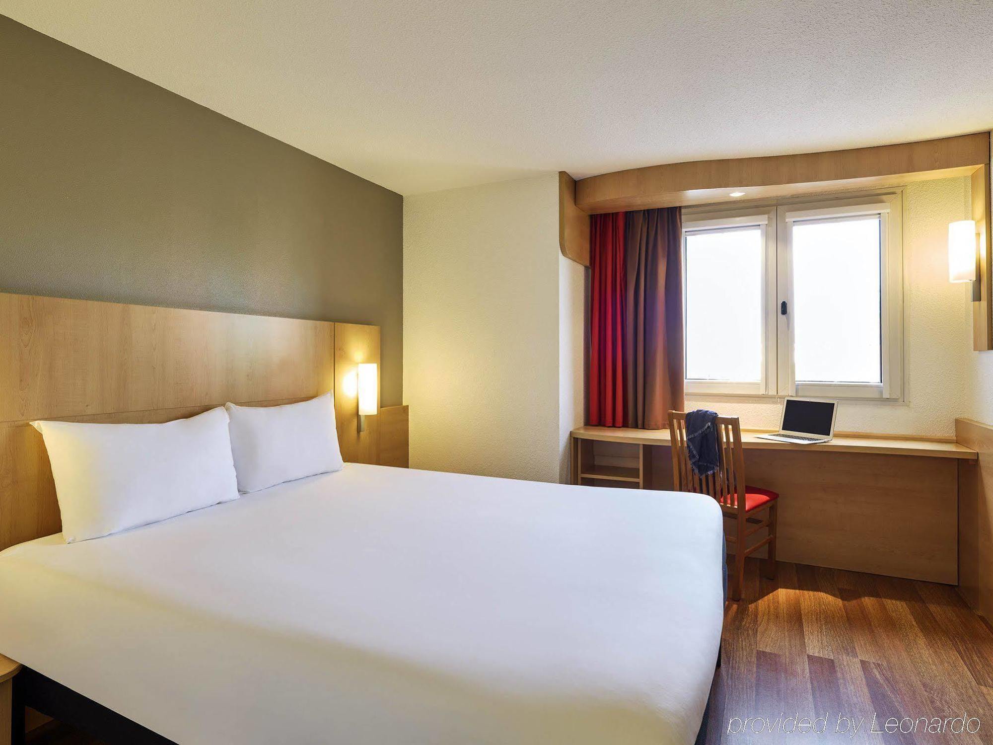 Hotel De La Briere Trignac Eksteriør billede